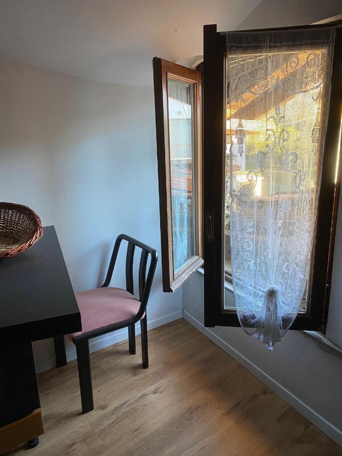 Lovely 1 Room Bedroom Loft, 20 Mins To Bgy Airport Pradalunga エクステリア 写真