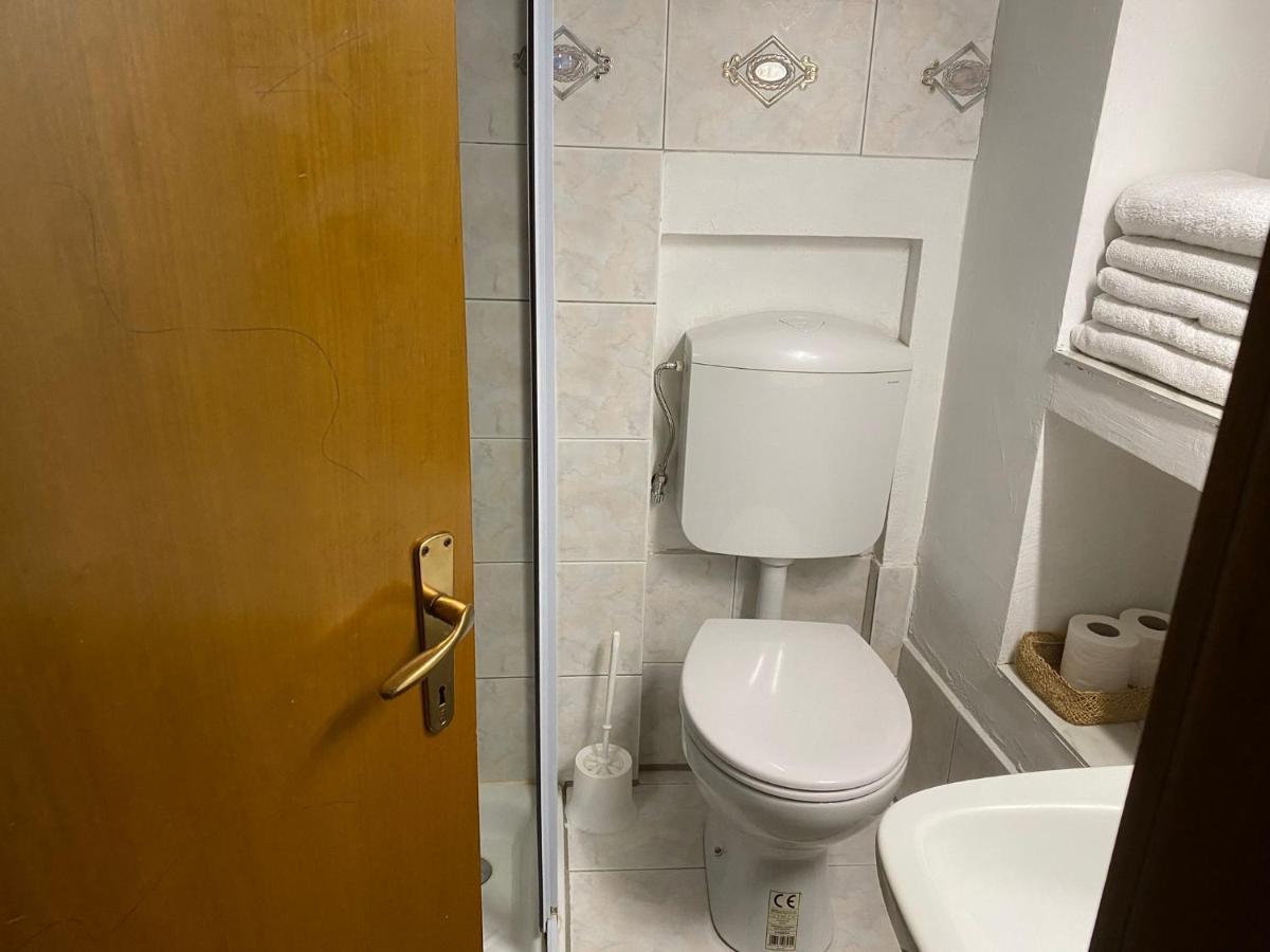 Lovely 1 Room Bedroom Loft, 20 Mins To Bgy Airport Pradalunga エクステリア 写真